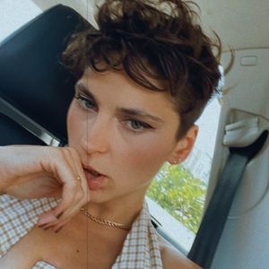 Meet your Posher, Veniece